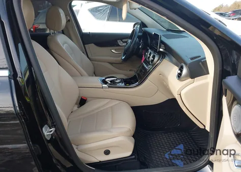 2016 Mercedes-Benz Glc 300 4Matic z USA, uszkodzony, nr VIN WDC0G4KB2GF071283